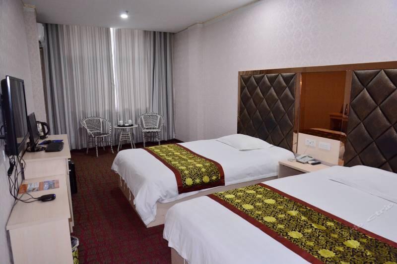 Wudangshan Jianpuzhai Hotel Danjiangkou Екстериор снимка