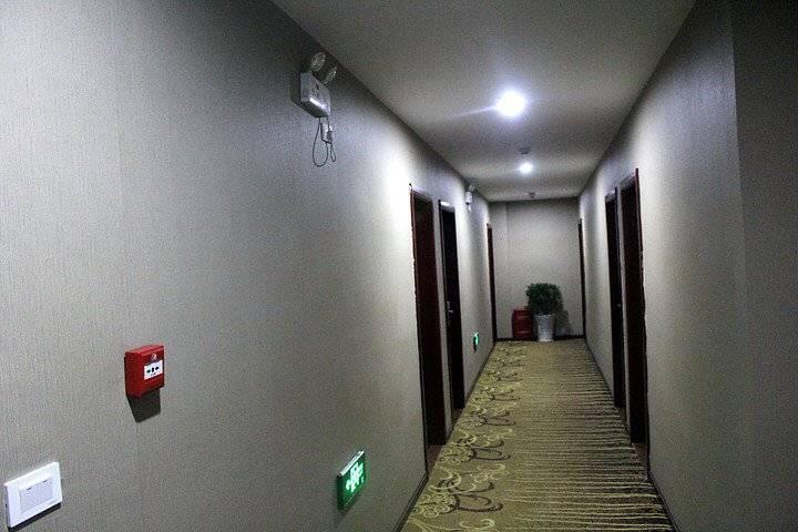Wudangshan Jianpuzhai Hotel Danjiangkou Екстериор снимка