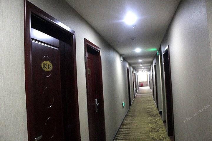 Wudangshan Jianpuzhai Hotel Danjiangkou Екстериор снимка